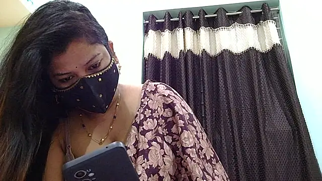 Snapshot of payal_sharma1 chatting on March 12, 12:31 pm payal sharma1 online show from March 12, 12:31 pm