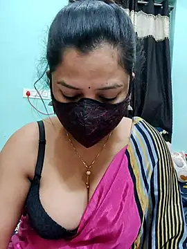 Snapshot of payal_sharma1 chatting on December 19, 1:02 pm payal sharma1 online show from December 19, 1:02 pm