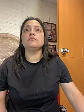 Snapshot of KataleyaStiward chatting on October 22, 12:37 pm KataleyaStiward online show from October 22, 12:37 pm