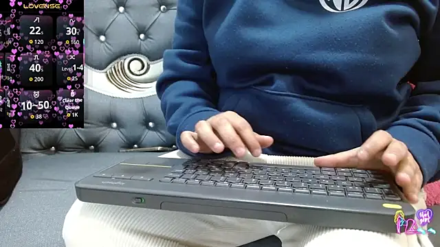 KataleyaStiward online show from May 19, 12:56 pm