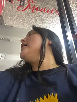 Snapshot of KataleyaStiward chatting on October 30, 12:47 pm KataleyaStiward online show from October 30, 12:47 pm