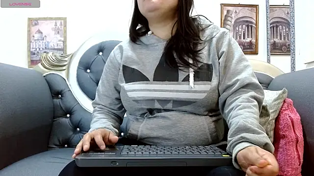 KataleyaStiward online show from May 27, 12:56 pm
