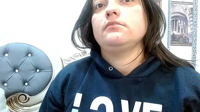Snapshot of KataleyaStiward chatting on June 11, 12:24 pm KataleyaStiward online show from June 11, 12:24 pm