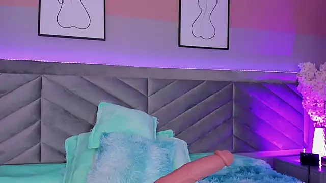 Ary thompson   online show from December 20, 11:26 pm