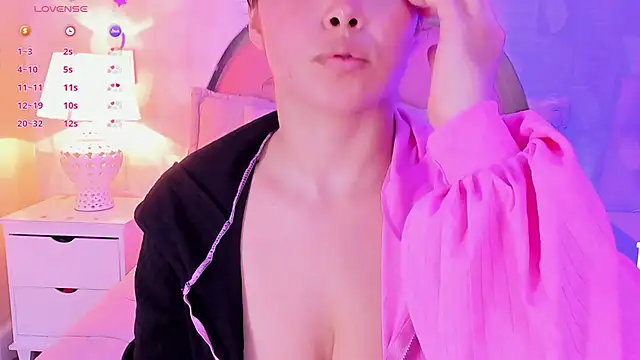 angeline teen online show from March 28, 12:06 pm