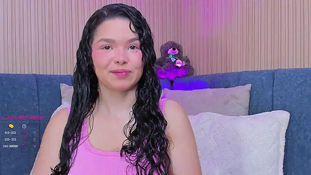 Snapshot of angeline_teen chatting on March 21, 12:06 pm angeline teen online show from March 21, 12:06 pm