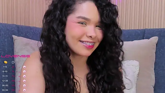 Snapshot of angeline_teen chatting on March 10, 3:09 pm angeline teen online show from March 10, 3:09 pm