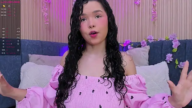 Snapshot of angeline_teen chatting on March 15, 12:13 pm angeline teen online show from March 15, 12:13 pm