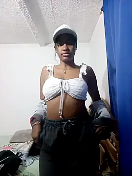 StormiHills online show from January 14, 11:25 am