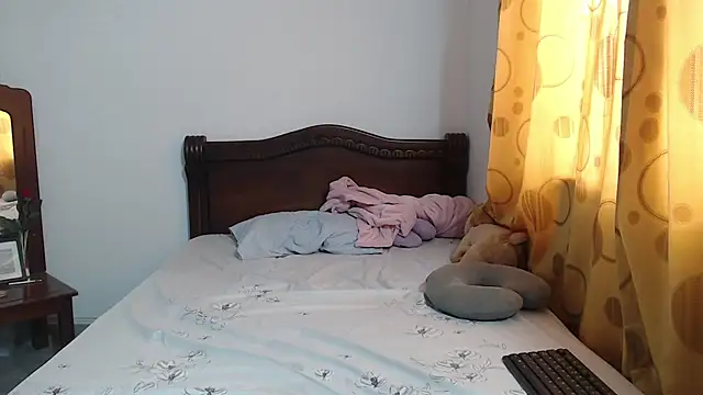 StormiHills online show from January 11, 8:49 pm