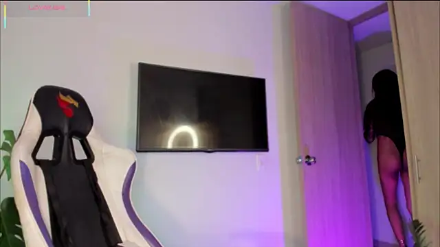  Miss Anna  online show from March 19, 6:02 am