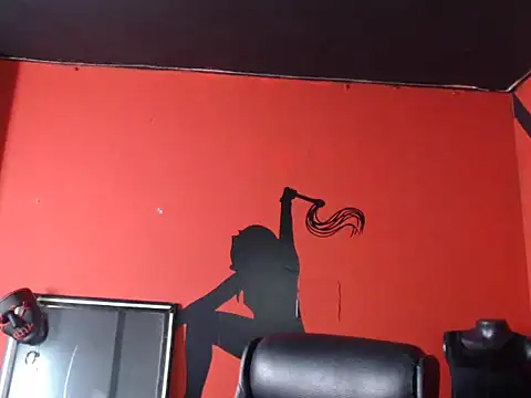 KLOE PIELL online show from April 8, 10:00 pm