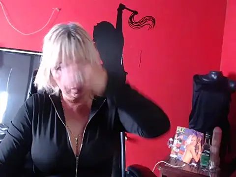 KLOE PIELL online show from March 11, 9:09 pm