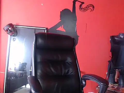 KLOE PIELL online show from March 31, 9:17 pm