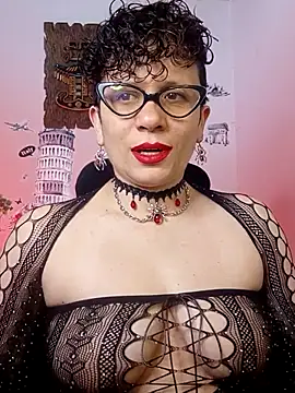 Snapshot of Daneshka_naughty chatting on February 12, 2:56 am Daneshka naughty online show from February 12, 2:56 am