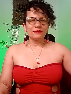 Snapshot of Daneshka_naughty chatting on February 20, 2:51 am Daneshka naughty online show from February 20, 2:51 am