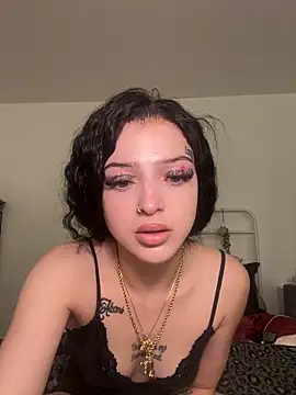 exoticmisfitt online show from February 6, 2:40 am