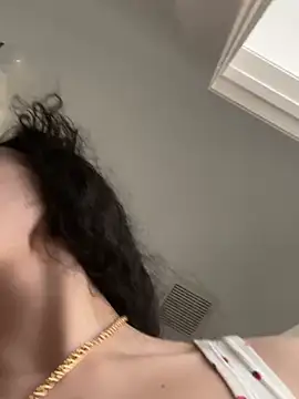 exoticmisfitt online show from February 7, 8:17 pm