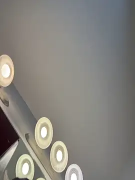 Snapshot of BubbaATL chatting on November 13, 6:01 pm BubbaATL online show from November 13, 6:01 pm