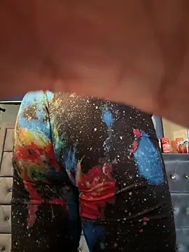 Snapshot of BubbaATL chatting on October 24, 6:40 pm BubbaATL online show from October 24, 6:40 pm