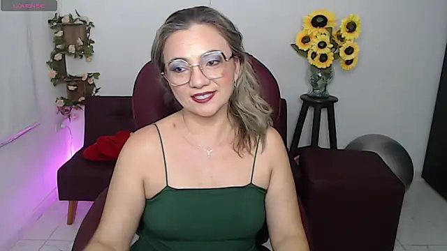 Ghada milf online show from March 18, 10:43 pm