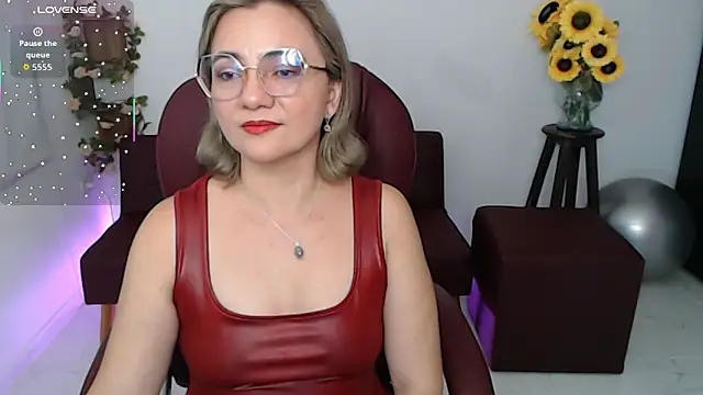 Ghada milf online show from May 9, 10:57 pm