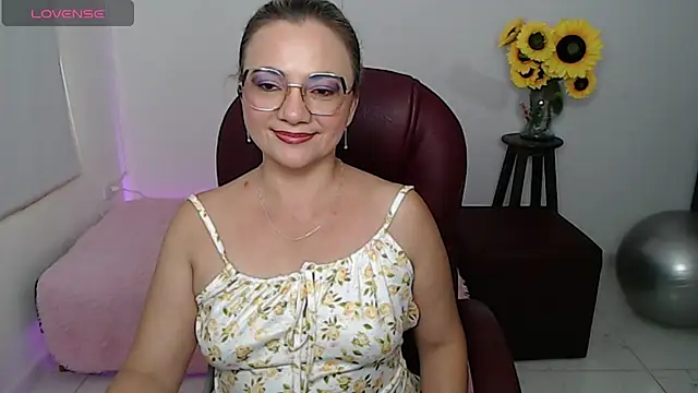 Ghada milf online show from February 12, 8:41 pm