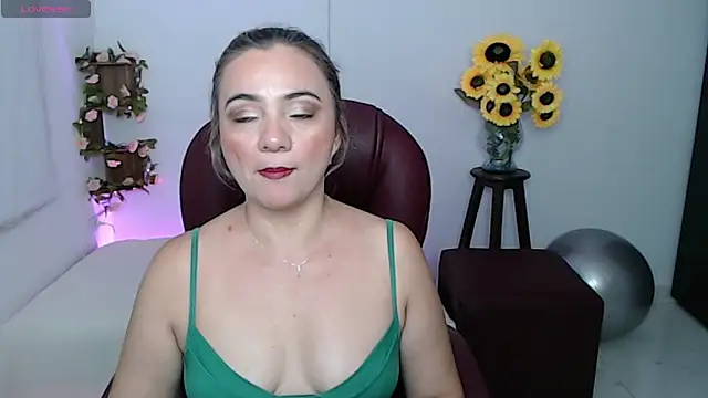 Ghada milf online show from March 16, 11:18 pm