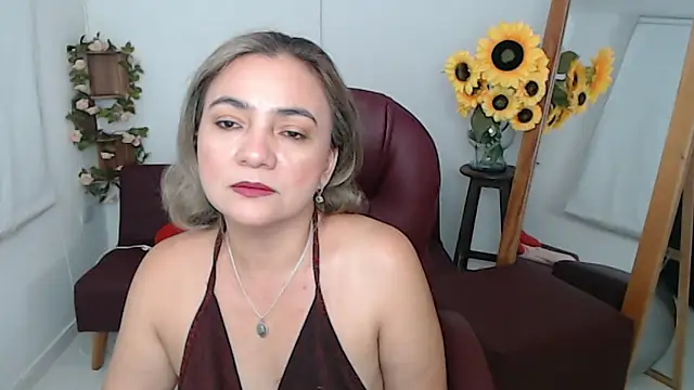Snapshot of Ghada_milf chatting on June 7, 10:48 pm Ghada milf online show from June 7, 10:48 pm