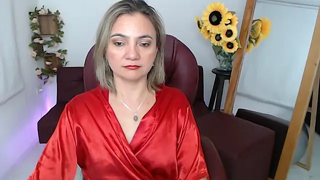 Snapshot of Ghada_milf chatting on June 26, 11:43 pm Ghada milf online show from June 26, 11:43 pm