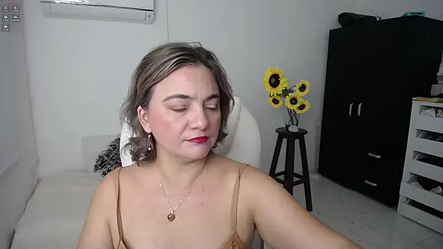 Ghada milf online show from March 17, 1:29 pm