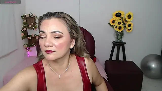 Ghada milf online show from March 3, 10:06 pm