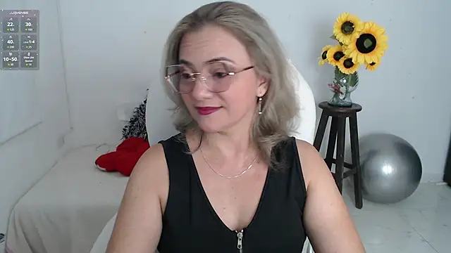 Ghada milf online show from January 8, 11:22 pm