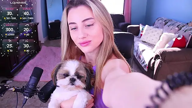 Snapshot of Naughty-Kitty1 chatting on March 17, 10:51 pm Naughty-Kitty1 online show from March 17, 10:51 pm