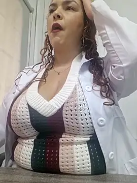 Snapshot of doctora-danna chatting on September 20, 1:27 pm doctora-danna online show from September 20, 1:27 pm
