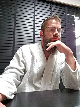 Snapshot of TRebelG chatting on October 11, 9:21 am TRebelG online show from October 11, 9:21 am