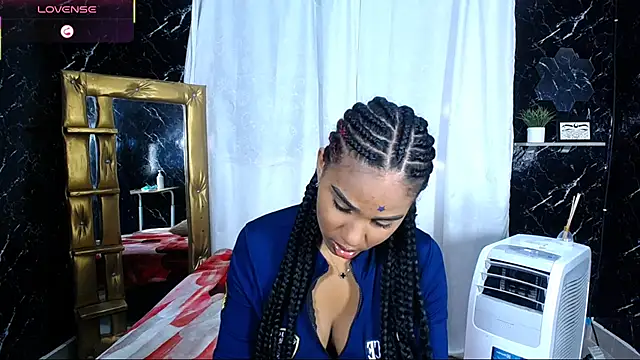 Hillary queen online show from November 10, 6:13 pm