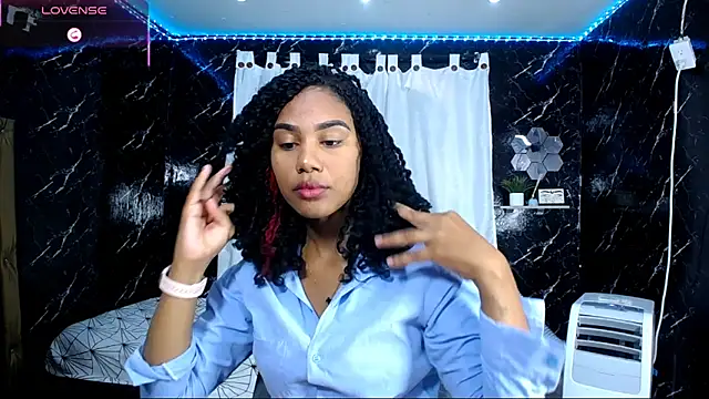 Snapshot of Hillary_queen chatting on September 12, 12:38 pm Hillary queen online show from September 12, 12:38 pm