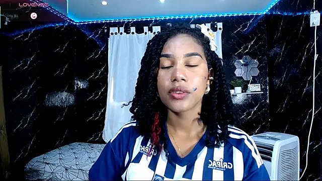 Snapshot of Hillary_queen chatting on September 29, 12:55 pm Hillary queen online show from September 29, 12:55 pm
