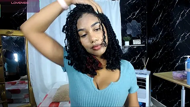 Hillary queen online show from October 29, 6:18 pm