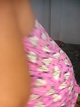 emma-19- online show from April 8, 4:03 am