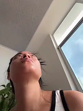 Camilaperson online show from February 14, 2:28 pm