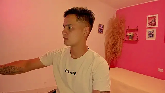 JANER 03 online show from November 2, 6:02 pm