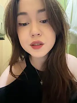 Snapshot of Peachy_Dream chatting on February 12, 5:37 pm Peachy Dream online show from February 12, 5:37 pm
