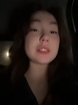 Snapshot of Peachy_Dream chatting on December 14, 7:19 pm Peachy Dream online show from December 14, 7:19 pm