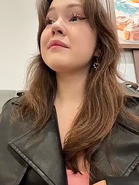 Snapshot of Peachy_Dream chatting on October 31, 2:13 pm Peachy Dream online show from October 31, 2:13 pm