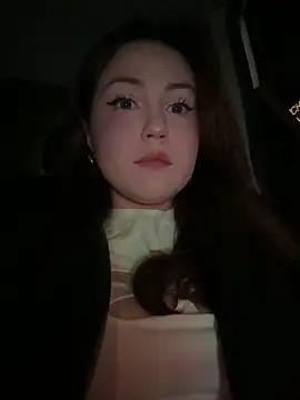 Snapshot of Peachy_Dream chatting on September 28, 6:15 pm Peachy Dream online show from September 28, 6:15 pm
