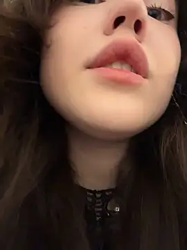 Peachy Dream online show from March 11, 5:07 pm