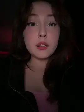 Snapshot of Peachy_Dream chatting on October 6, 6:19 pm Peachy Dream online show from October 6, 6:19 pm