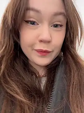 Snapshot of Peachy_Dream chatting on February 1, 1:42 pm Peachy Dream online show from February 1, 1:42 pm